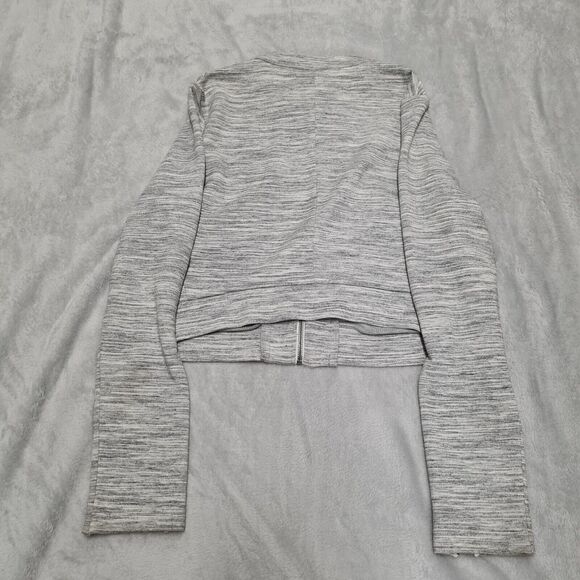 Fabletics Magnolia Cropped Jacket Size Large Zip Front Activewear Gray - Picture 11 of 11